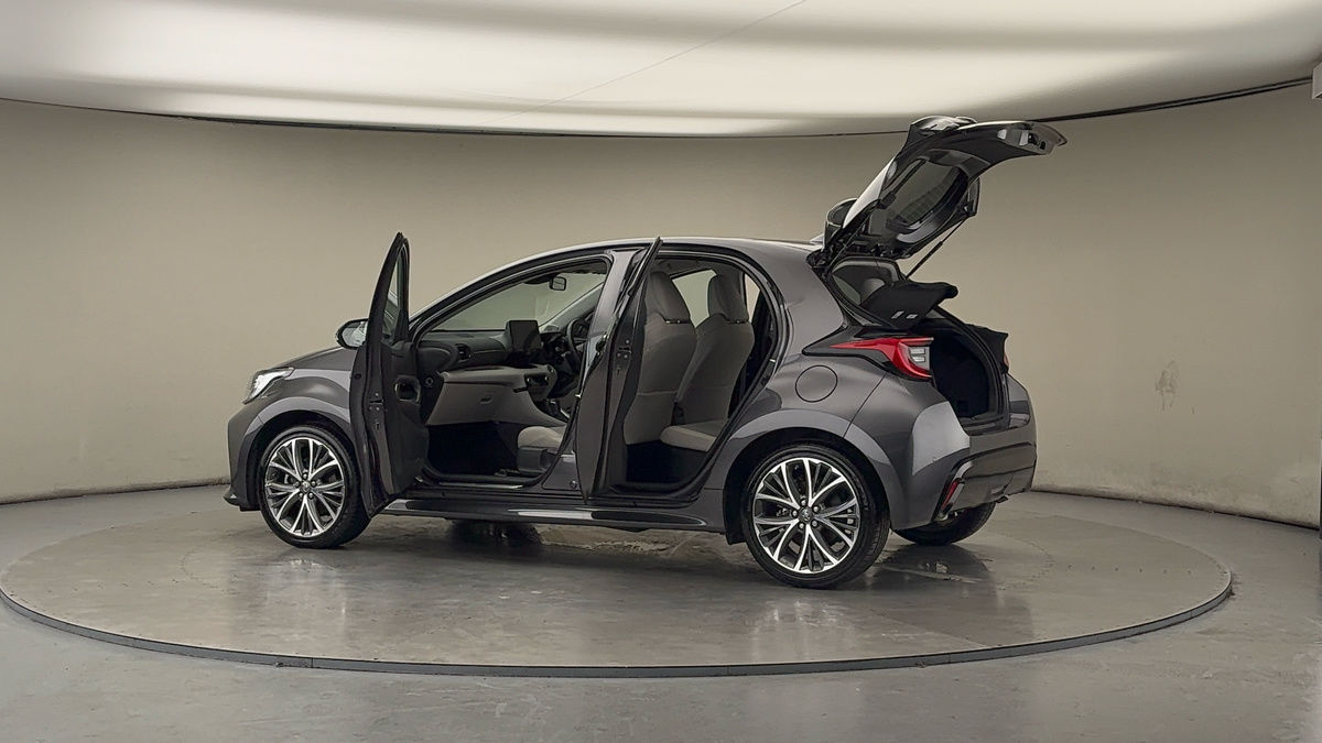 More views of Toyota Yaris