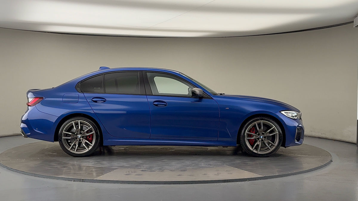 BMW 3 Series Image 16
