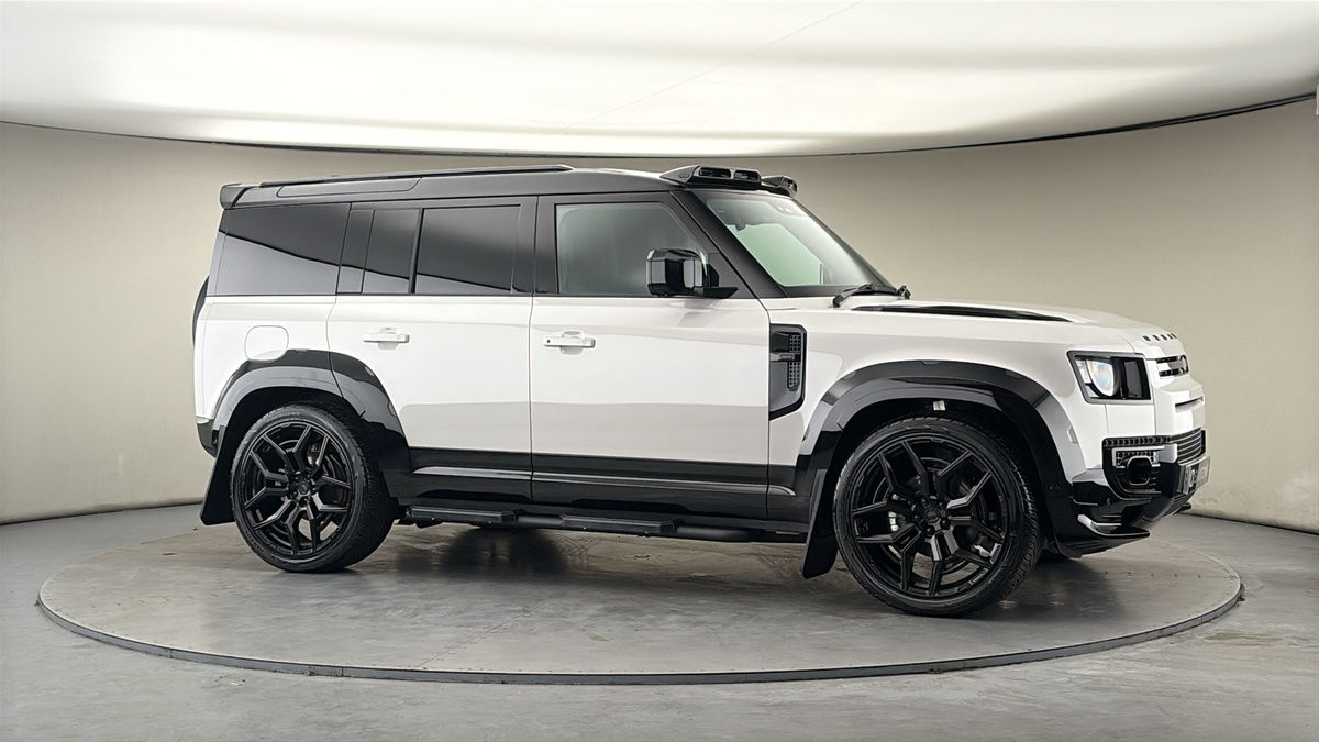 More views of Land Rover Defender 110