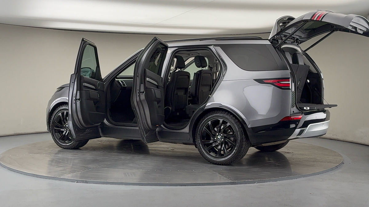 More views of Land Rover Discovery