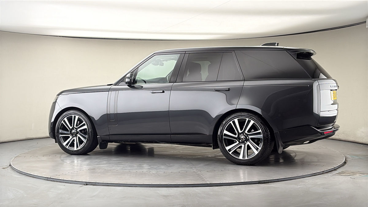 More views of Land Rover Range Rover