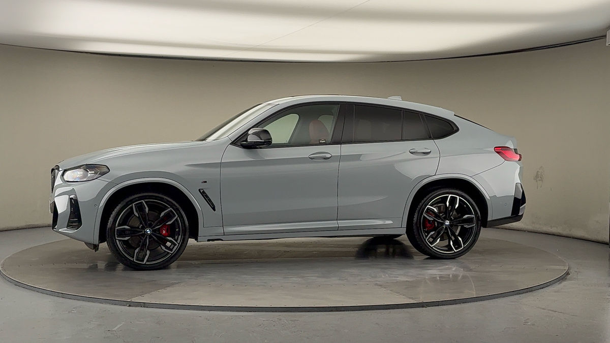 More views of BMW X4