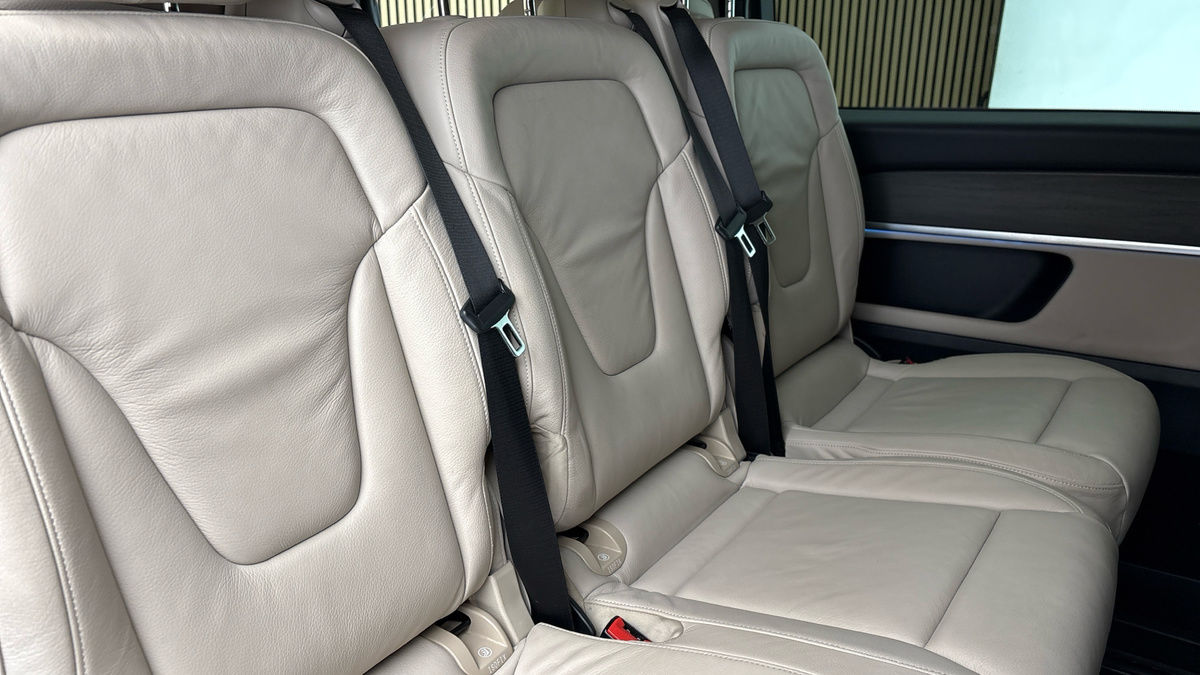 Mercedes-Benz V Class Image 9