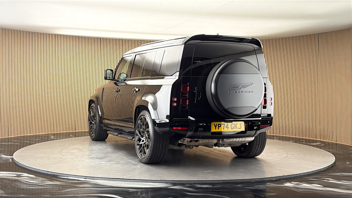 More views of Land Rover Defender 110