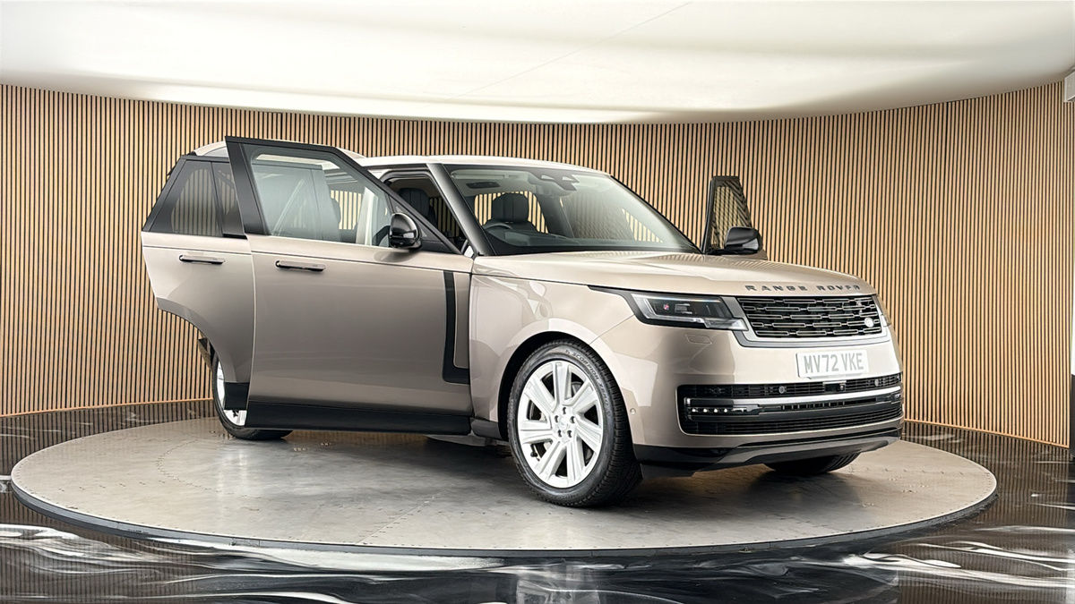 More views of Land Rover Range Rover