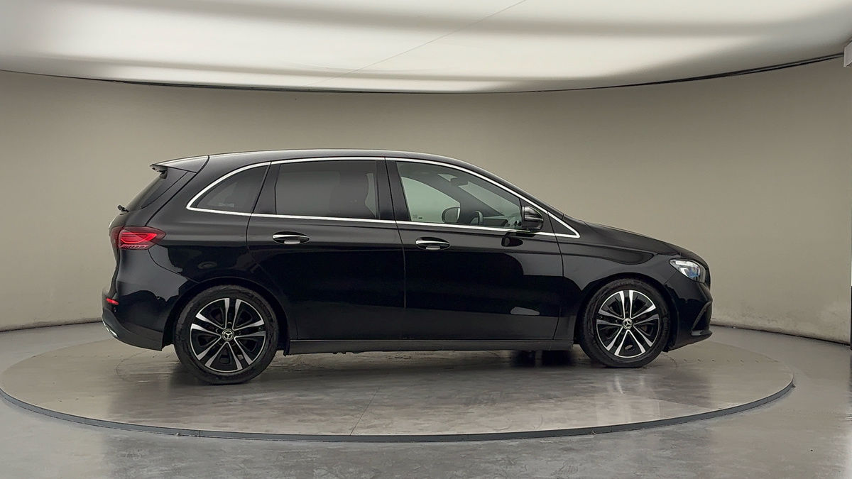 More views of Mercedes-Benz B Class