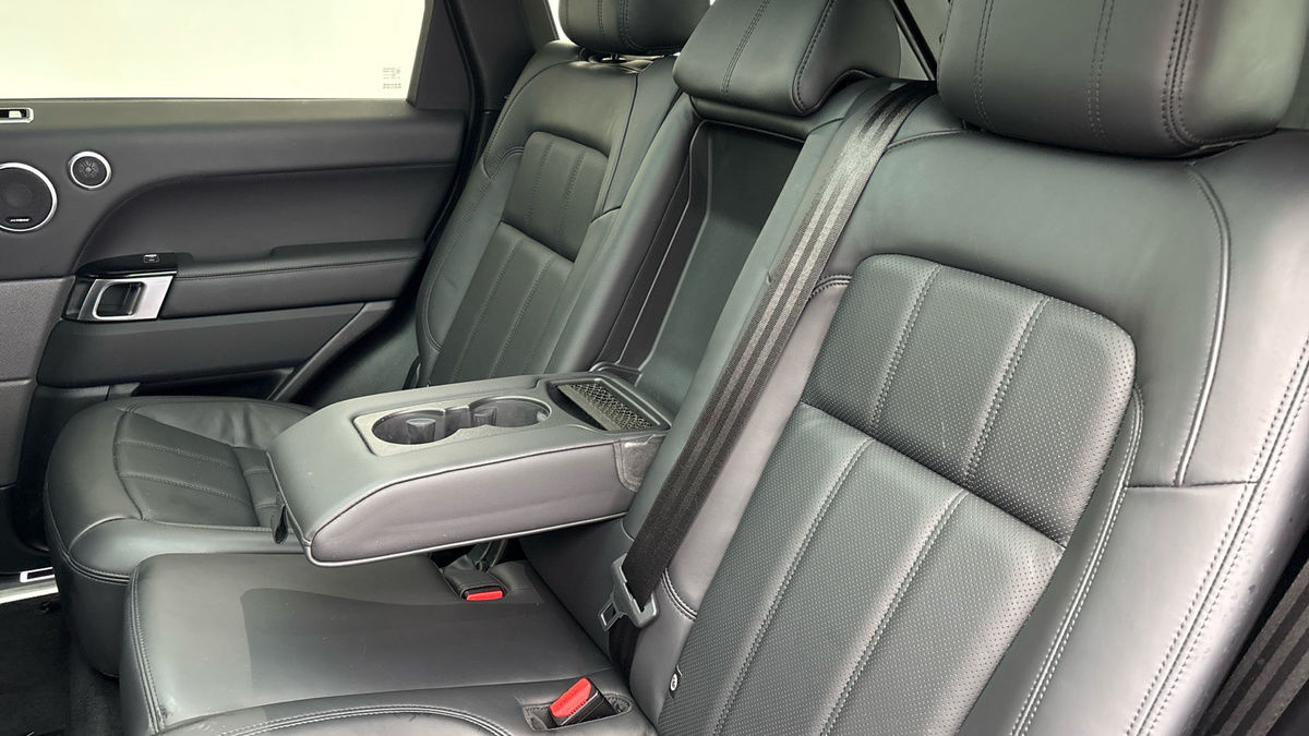 Land Rover Range Rover Sport Image 9