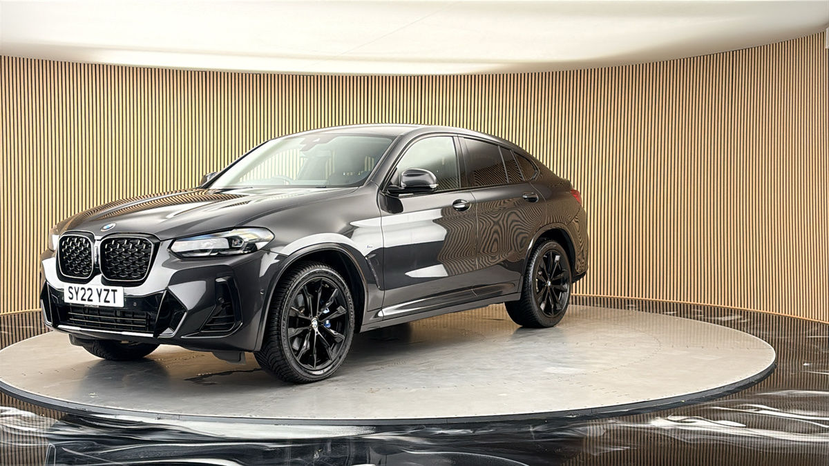 More views of BMW X4