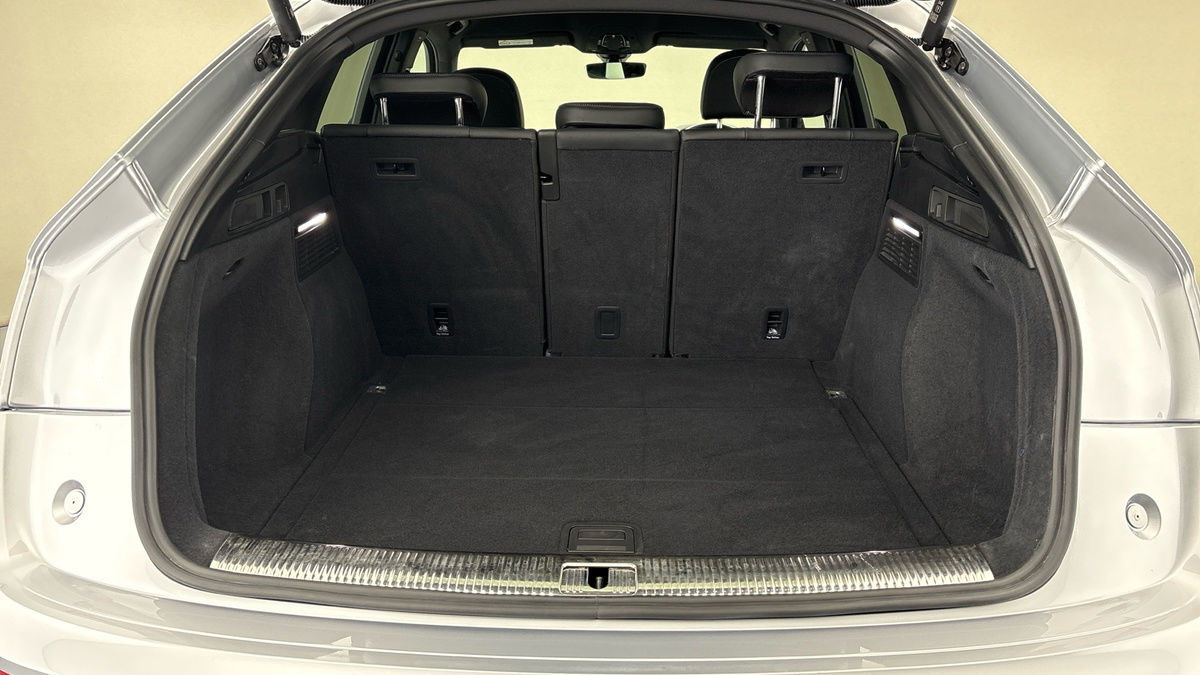 Audi Q5 Image 11