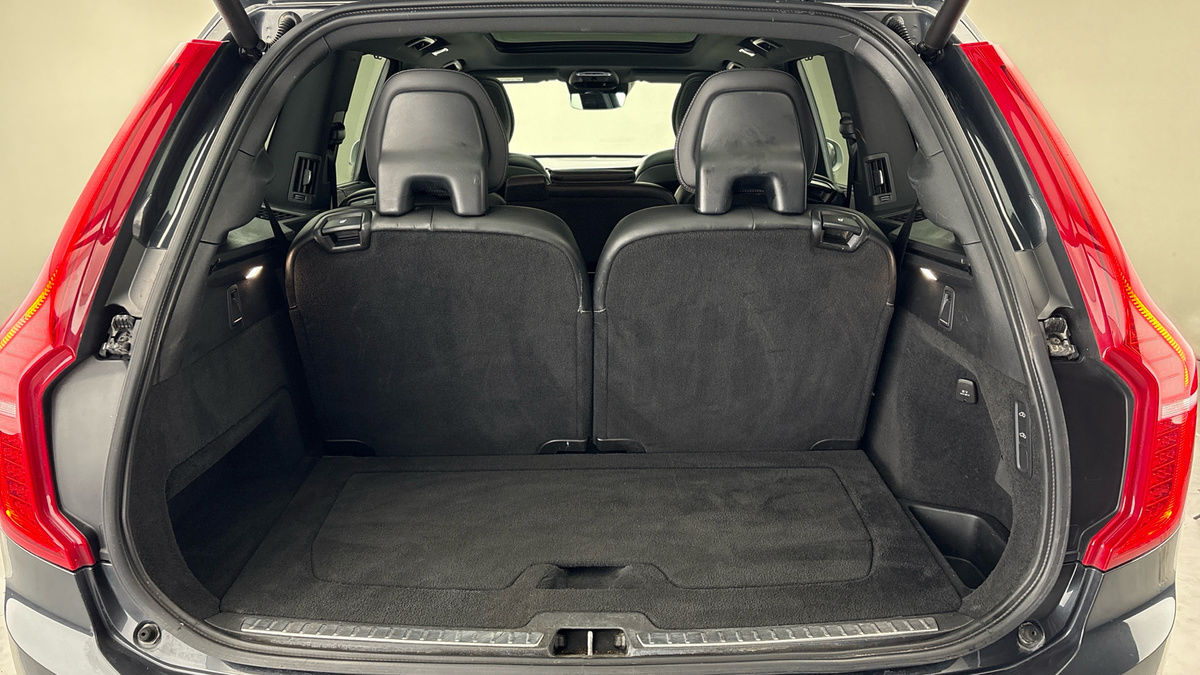 Volvo XC90 Image 11