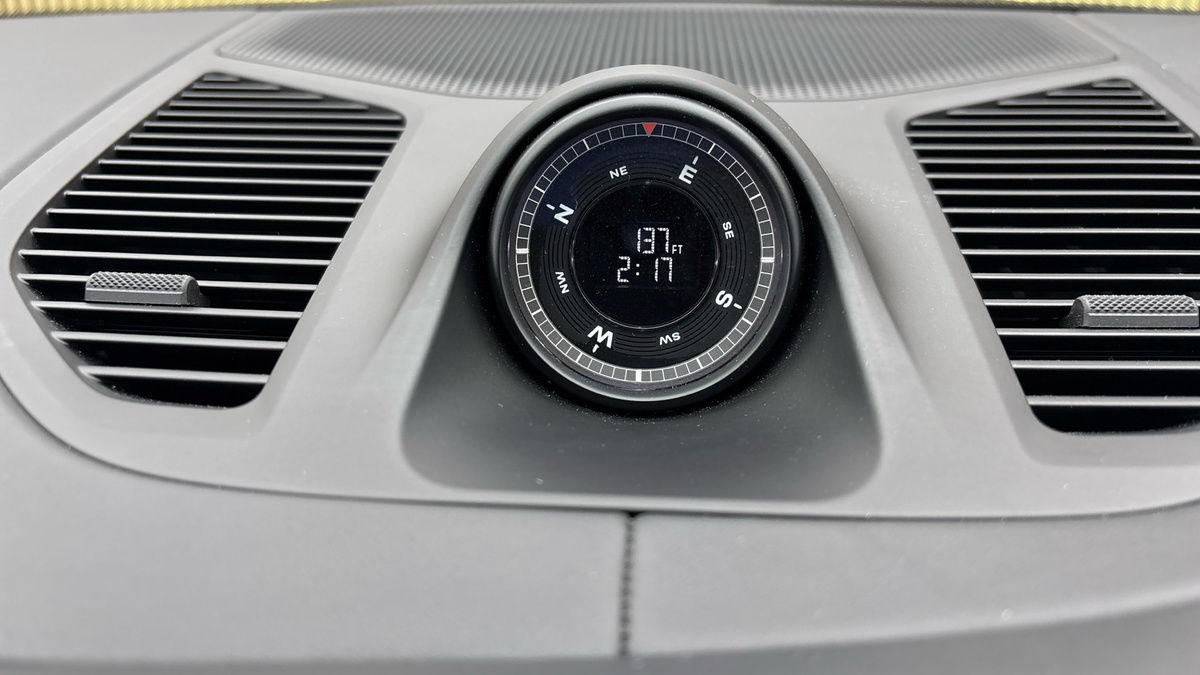 Porsche Cayenne Image 27