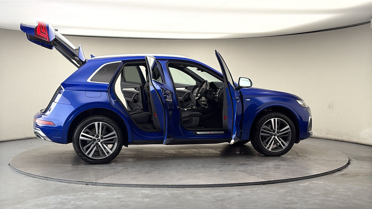 More views of Audi Q5