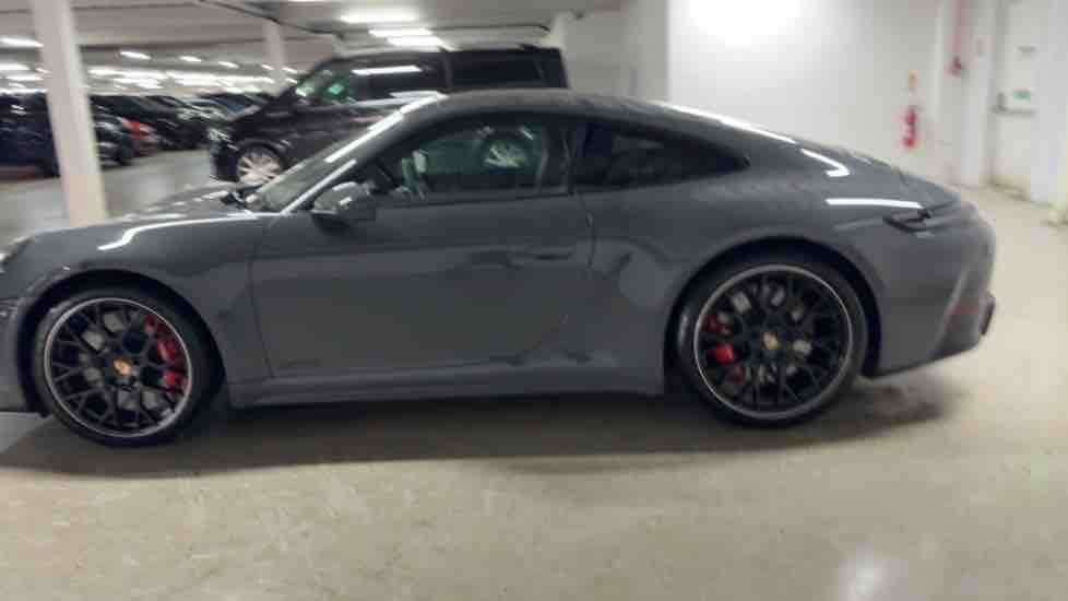 More views of Porsche 911