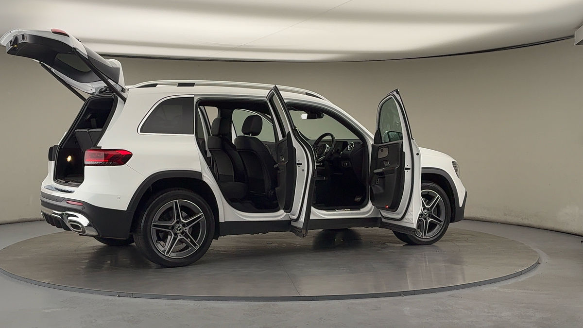 More views of Mercedes-Benz GLB