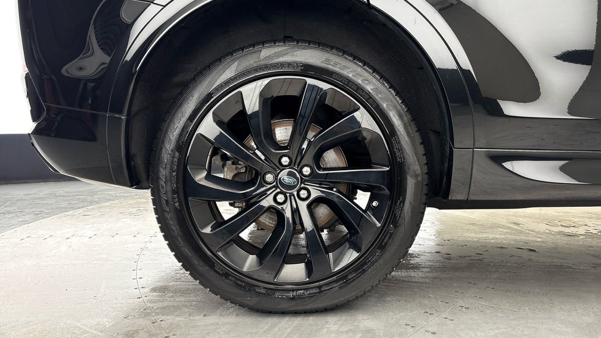 Land Rover Discovery Sport Image 10