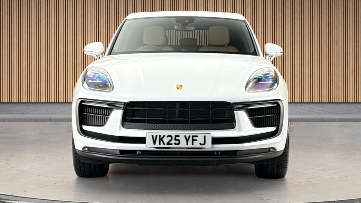 Porsche Macan Image 3