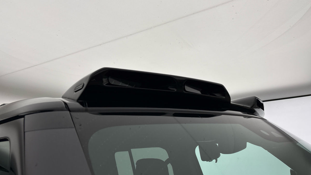 Land Rover Defender 110 Urban Image 27