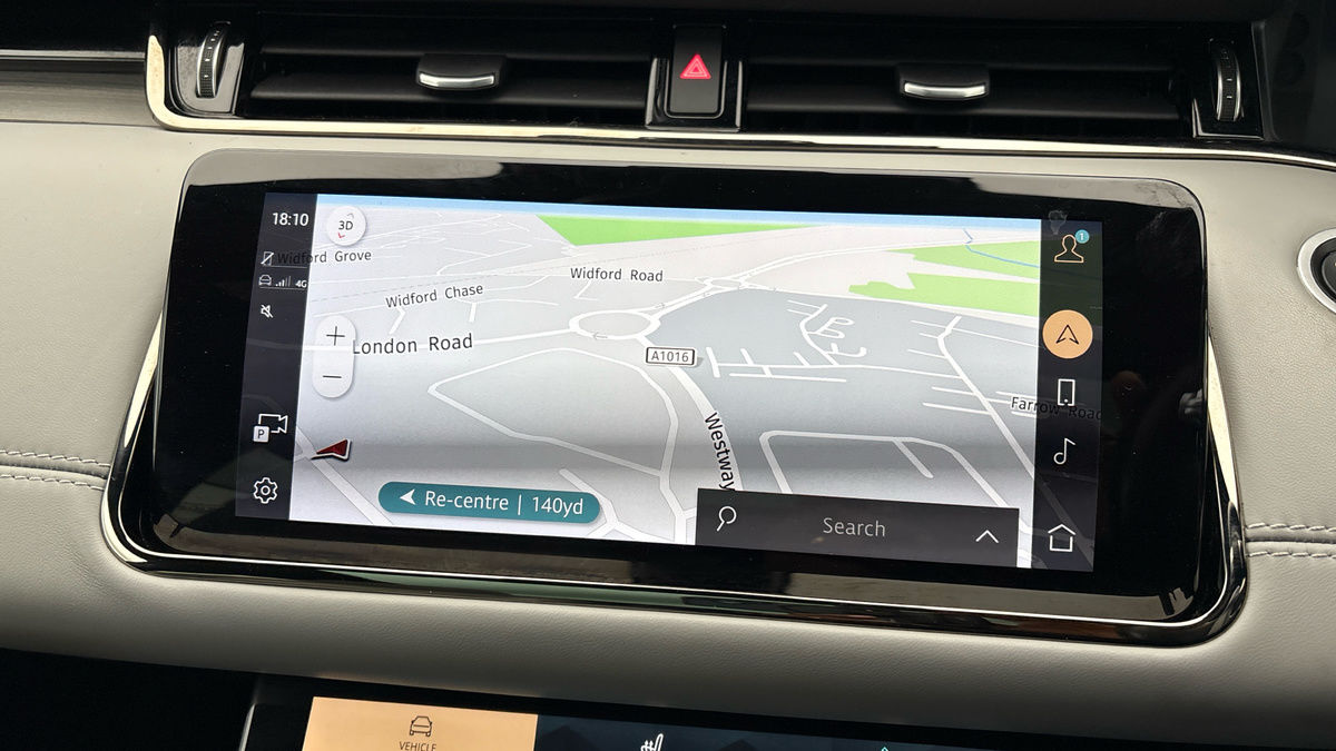 Land Rover Range Rover Evoque Image 17