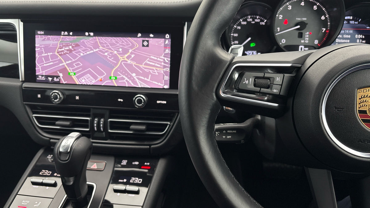 Porsche Macan Image 13