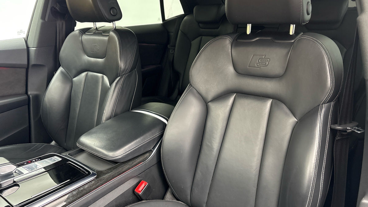Audi Q8 Image 7