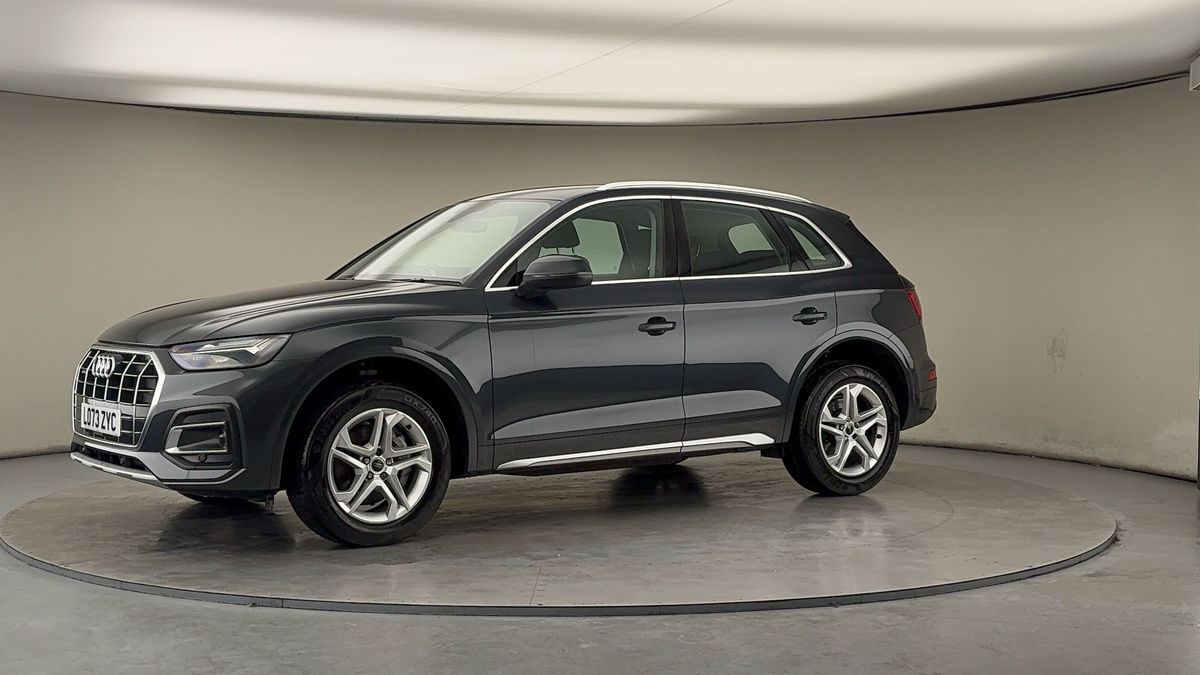 More views of Audi Q5