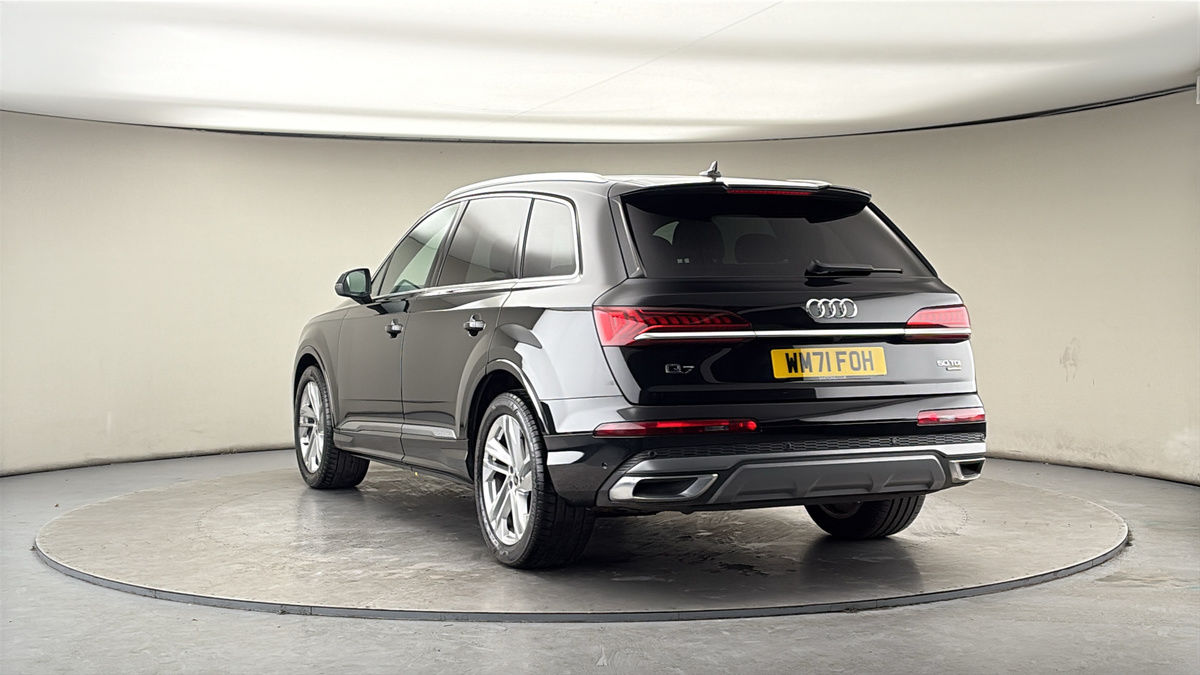 More views of Audi Q7