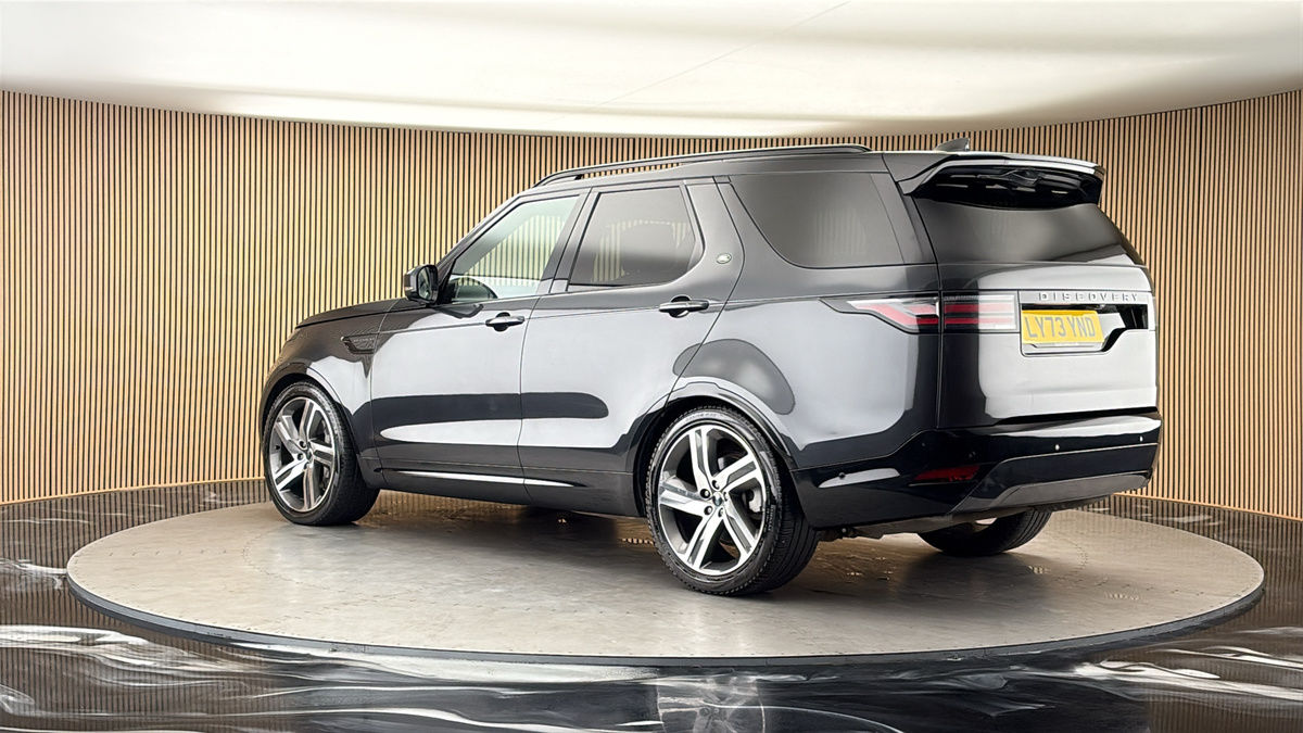 More views of Land Rover Discovery
