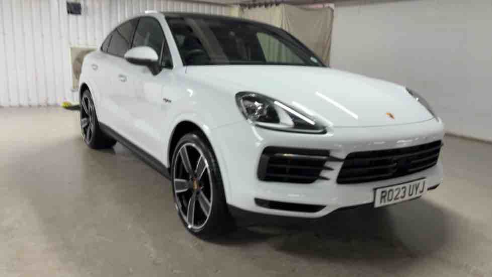 More views of Porsche Cayenne