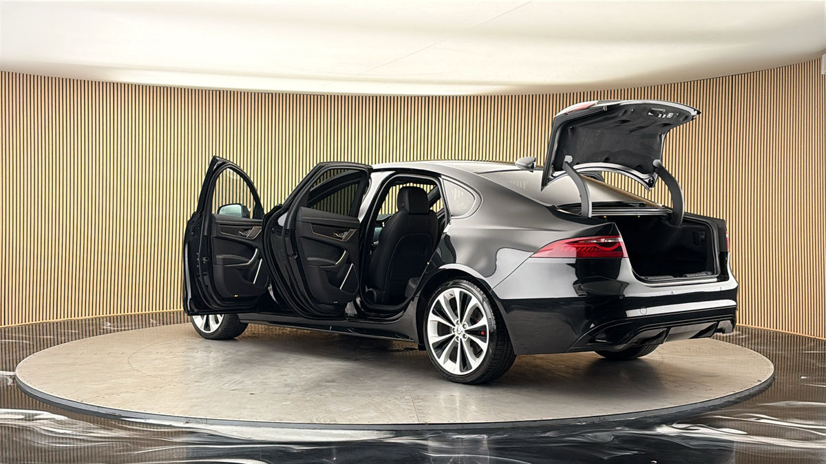 More views of Jaguar XF