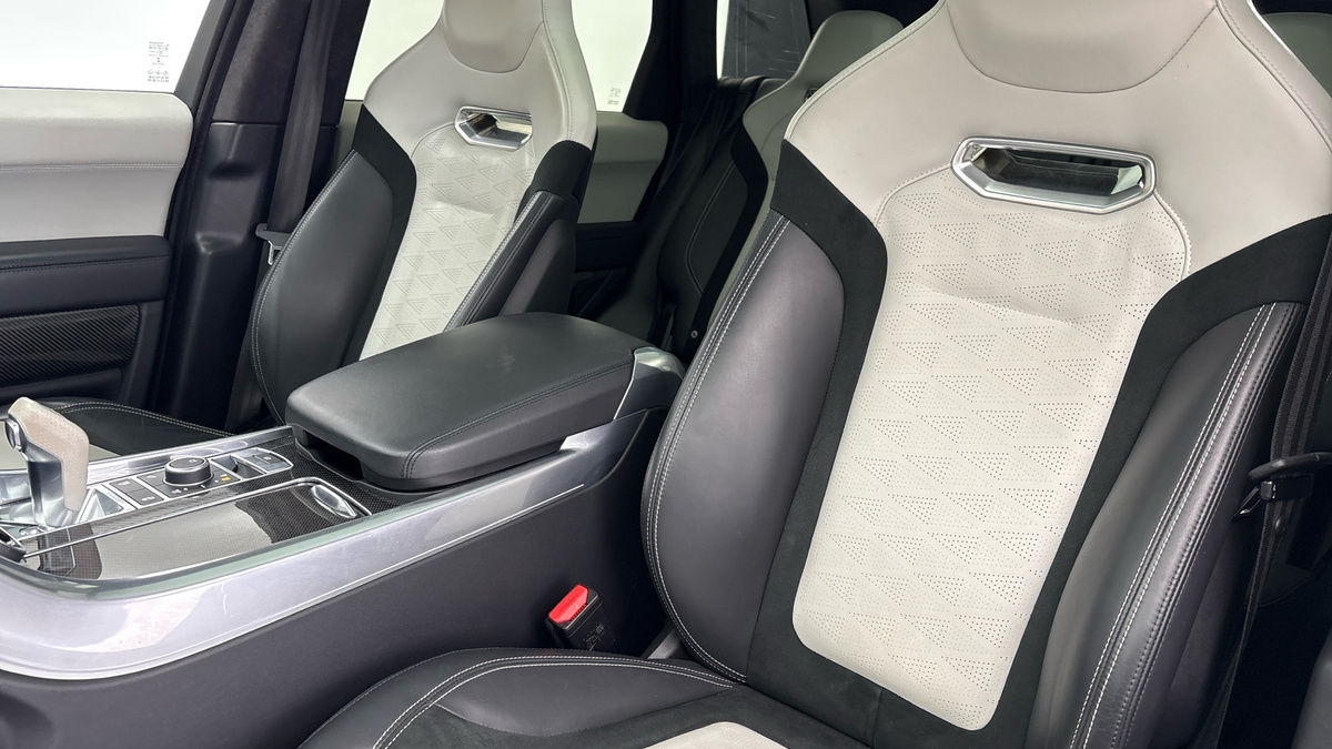 Land Rover Range Rover Sport Image 7
