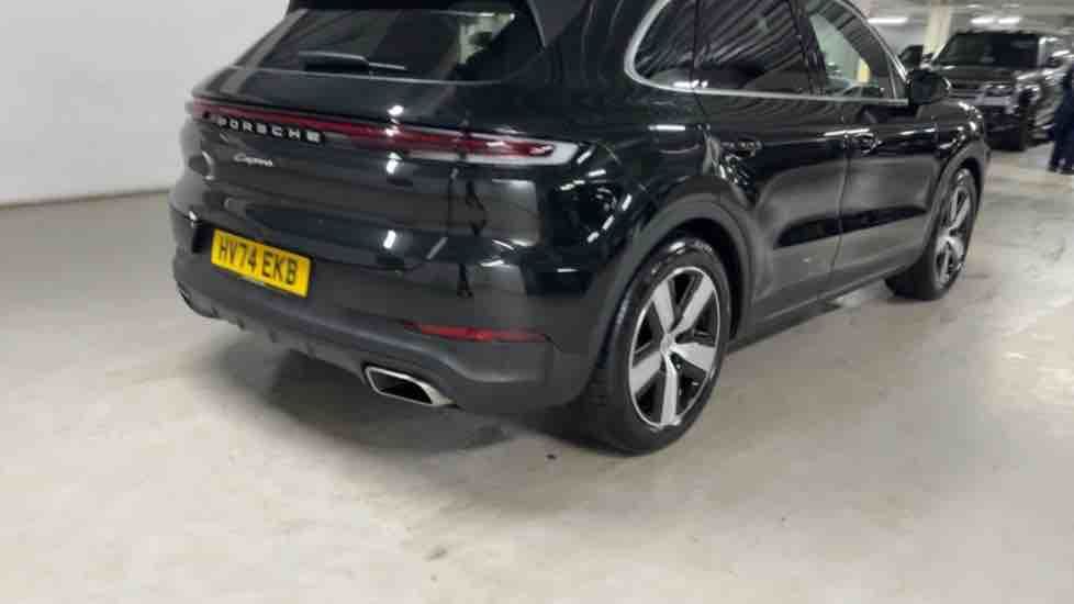 More views of Porsche Cayenne