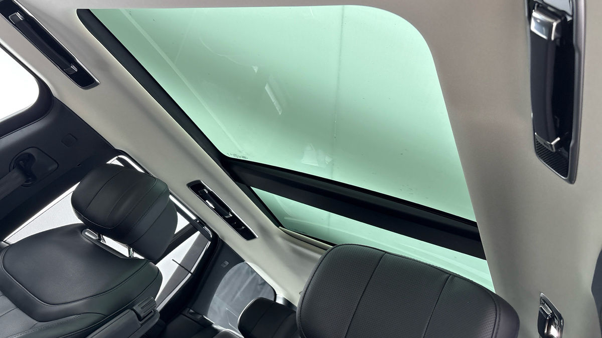 Land Rover Range Rover Image 6