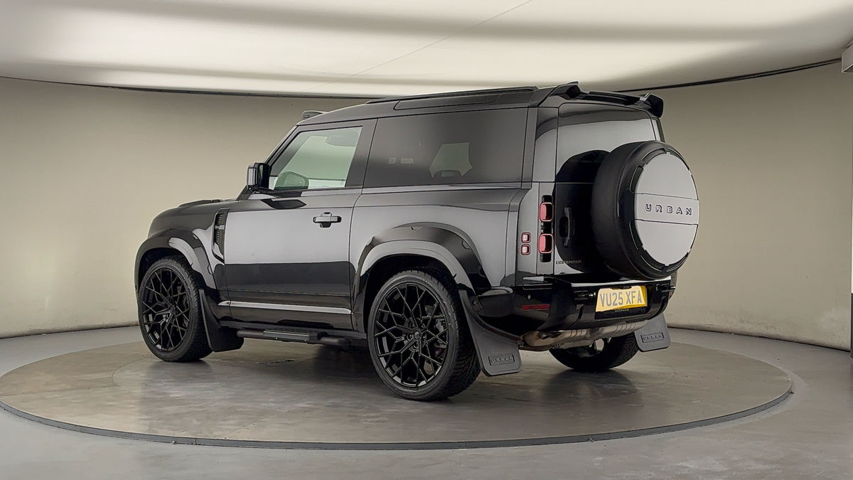 More views of Land Rover Defender 90