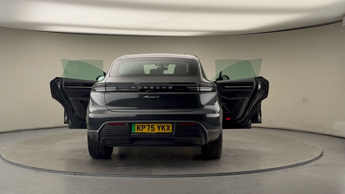 More views of Porsche Macan