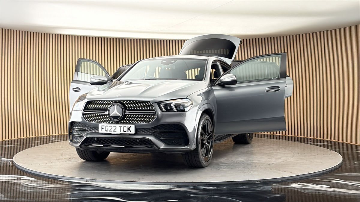 More views of Mercedes-Benz GLE