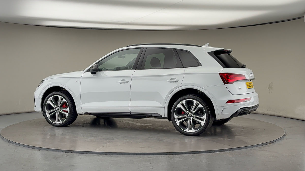 More views of Audi Q5