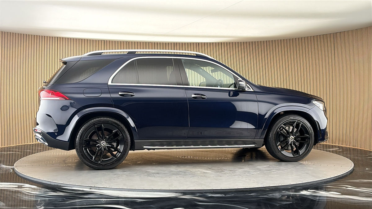 More views of Mercedes-Benz GLE