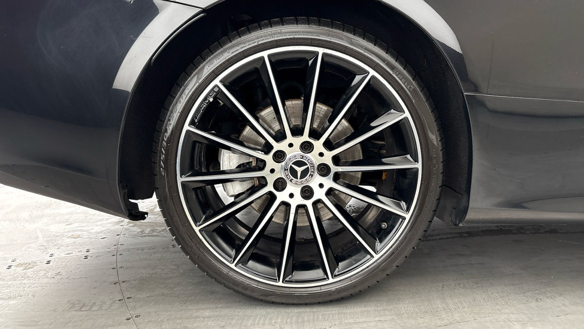 Mercedes-Benz E Class Image 10