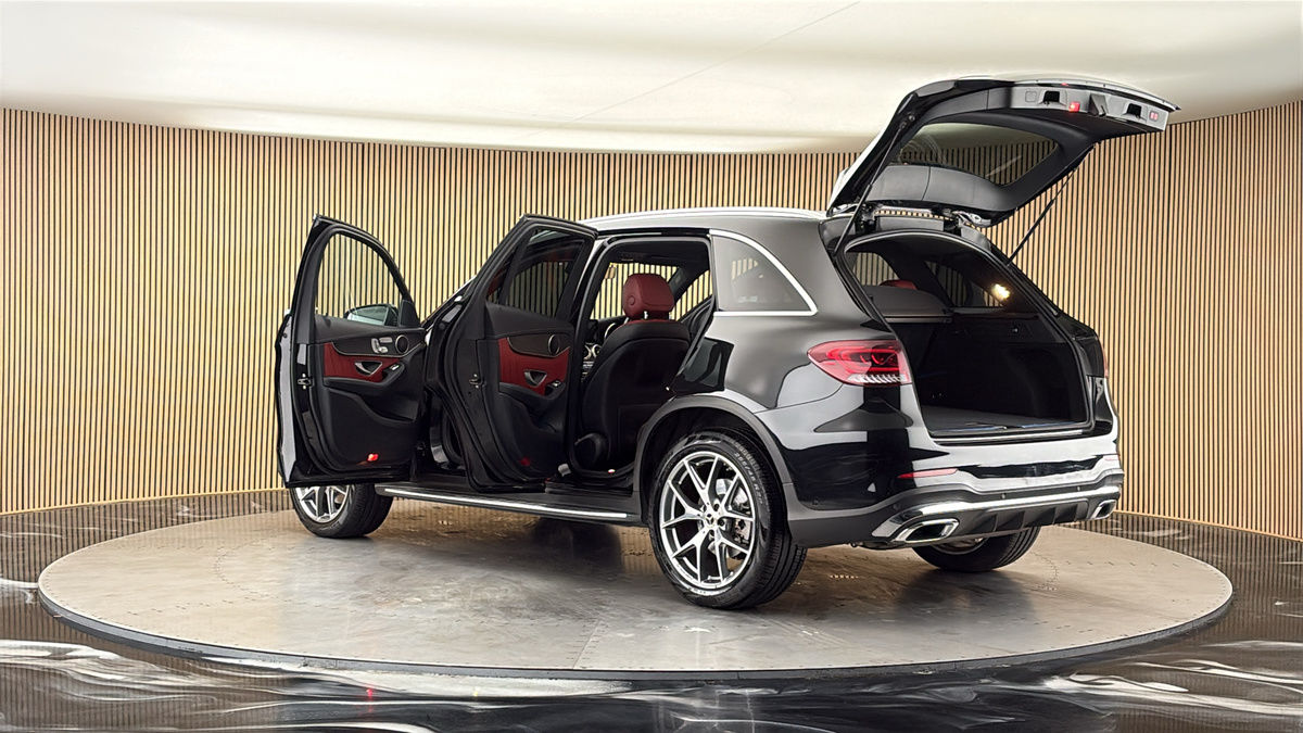 More views of Mercedes-Benz GLC