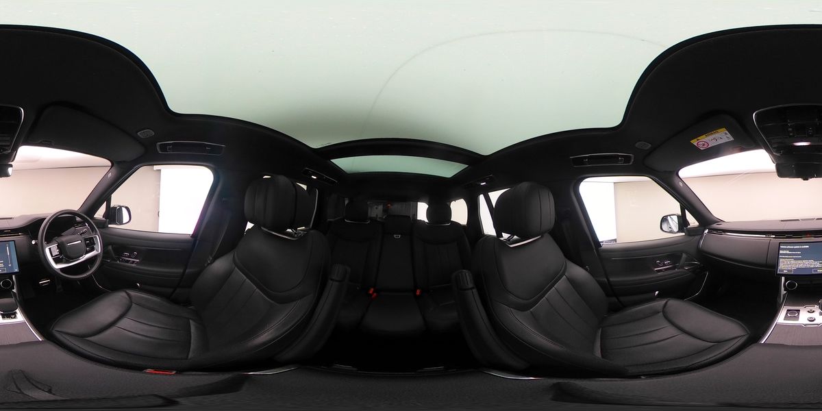 More views of Land Rover Range Rover