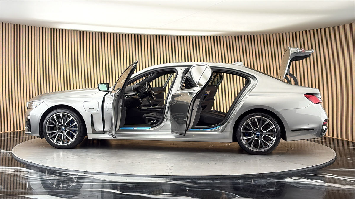 More views of BMW 7 Series