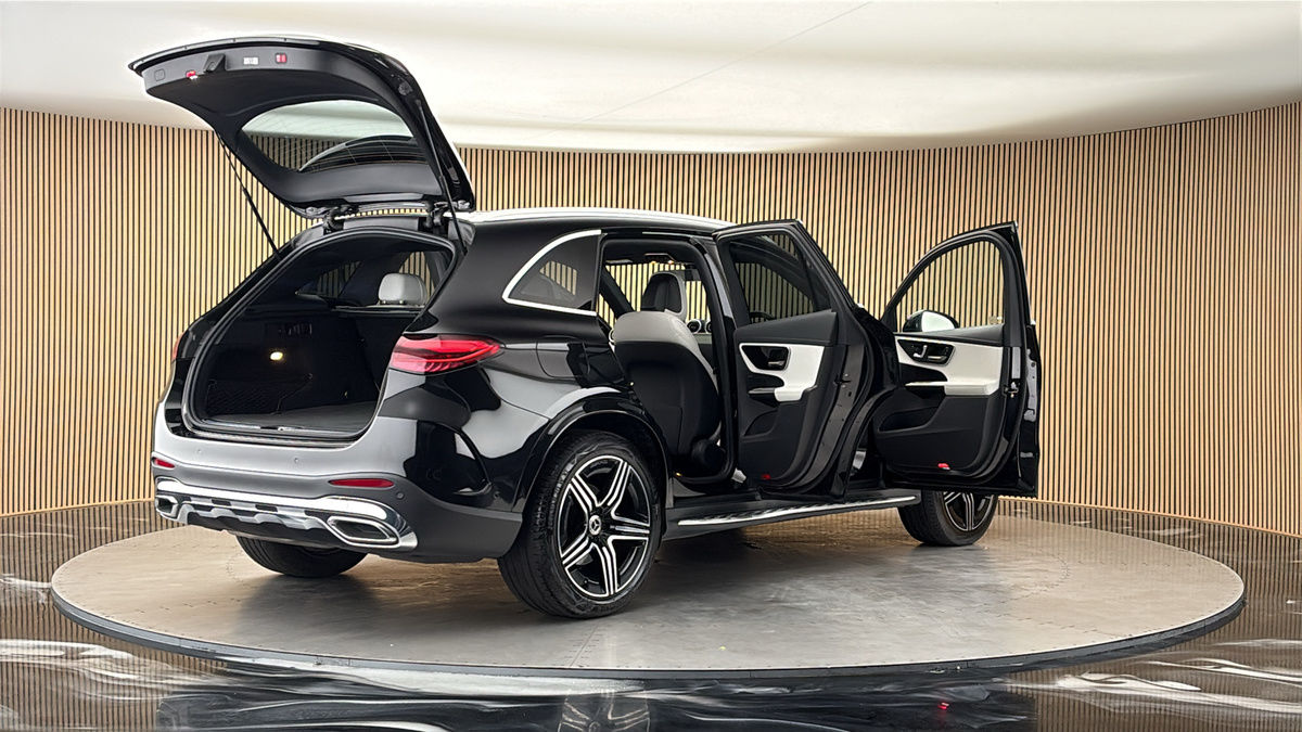 More views of Mercedes-Benz GLC