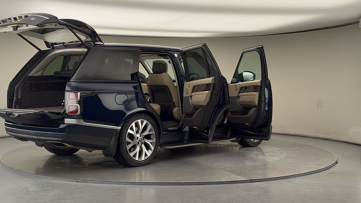 More views of Land Rover Range Rover