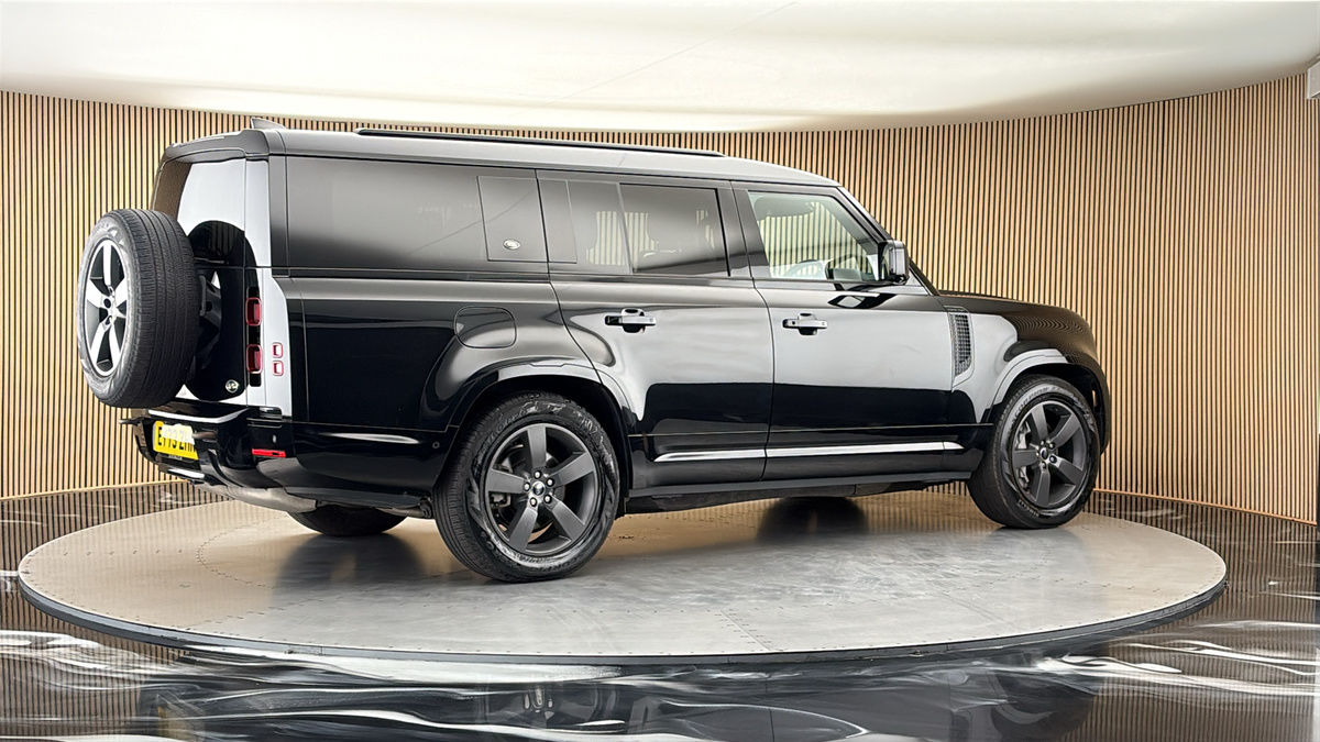 More views of Land Rover Defender 130