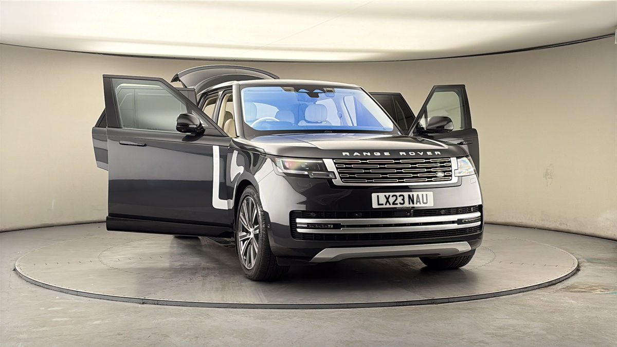 More views of Land Rover Range Rover
