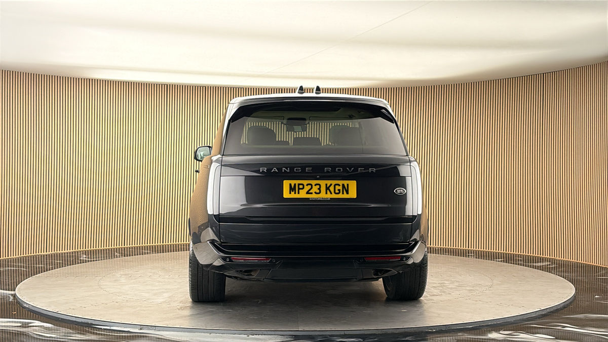 More views of Land Rover Range Rover