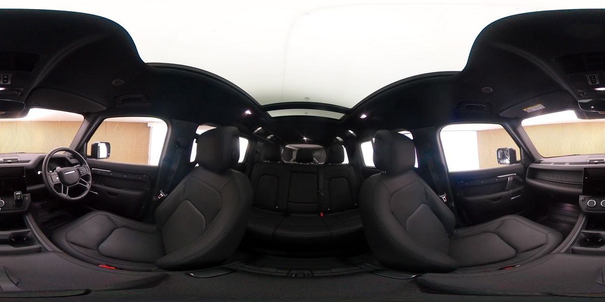 More views of Land Rover Defender 110