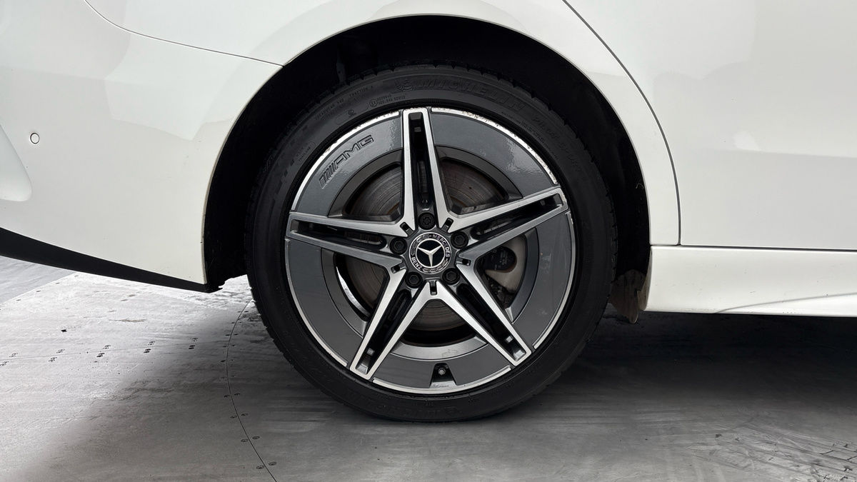 Mercedes-Benz C Class Image 10