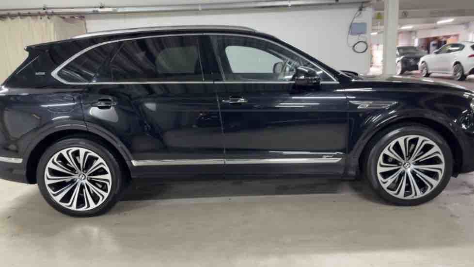 More views of Bentley Bentayga