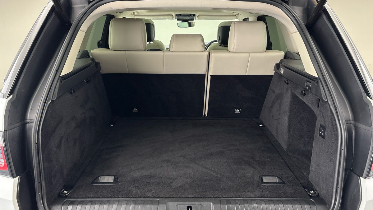 Land Rover Range Rover Sport Image 11